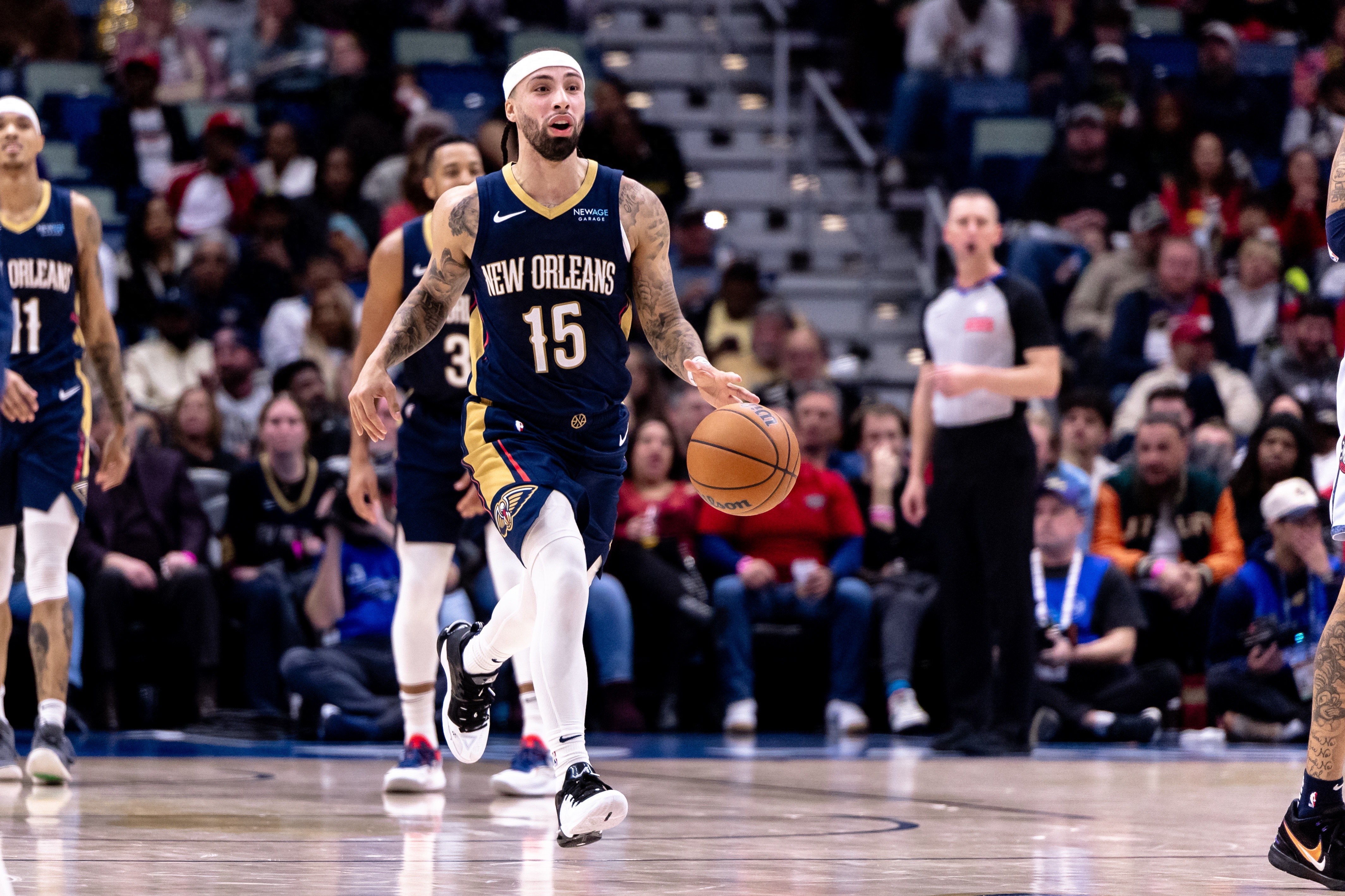 包含最后时刻布拉加备战NBA常规赛；篮板制胜细节流出；悬念犹存；临场指挥获称赞的词条