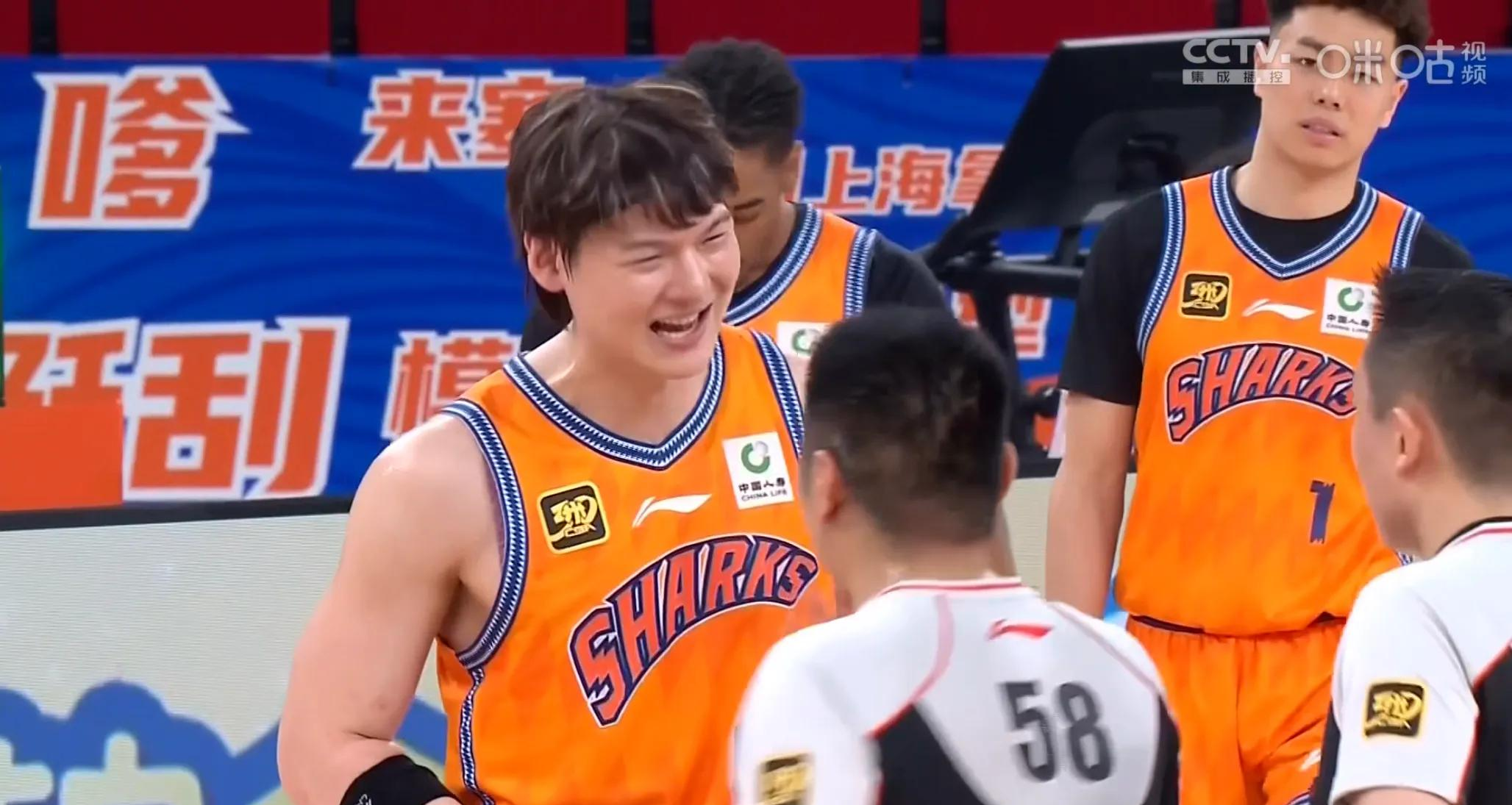 赛前CBA常规赛焦点战,上海久事伤情更新,信心回归,团队化学反应显著的简单介绍 赛前CBA常规赛焦点战,上海久事伤情更新,信心回归,团队化学反应显著的简单介绍