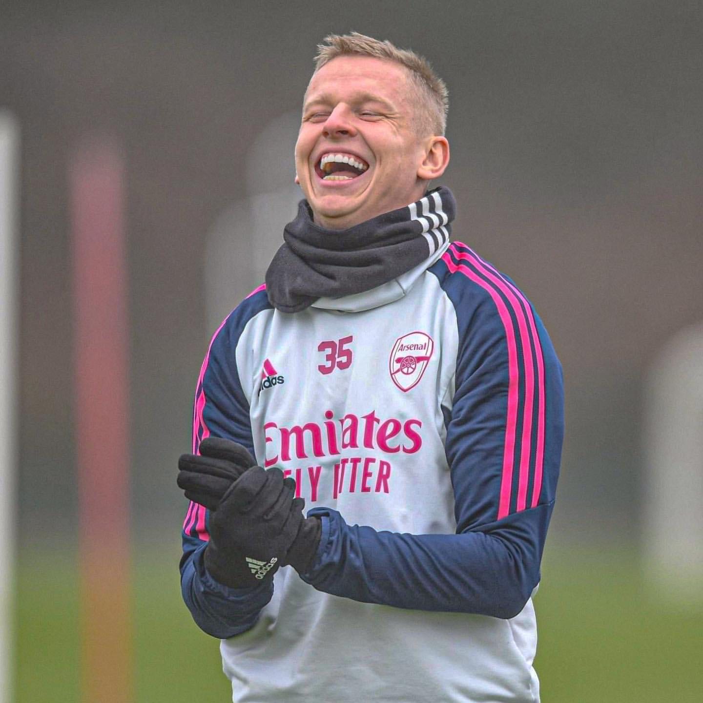 集结日罗马备战足总杯，队长鼓劲细节曝光，话题不断，轮换策略成焦点(赛马舞蹈视频)