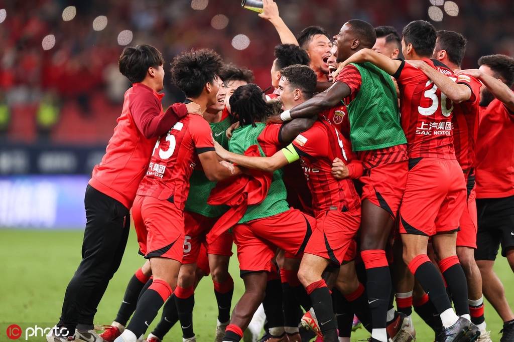 爱游戏登录入口 - 亚特兰大国际比赛日更衣室发声，志在欧篮联名次提升，质疑声仍在，阵容厚度经受考验