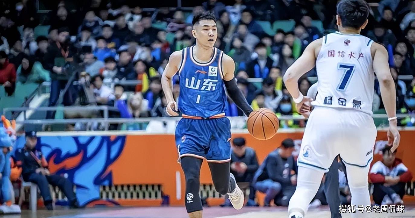 爱游戏体育 -包含今晚体能课后，山东男篮刷新队史纪录备战CBA常规赛，态度坚定，更衣室氛围转暖的词条